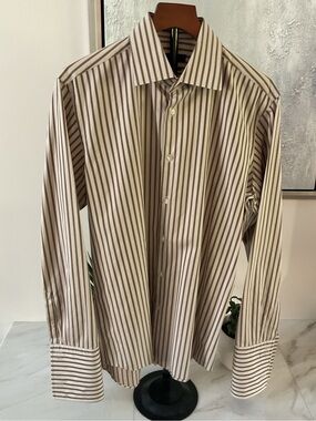Hugo Boss  Lawerence Two Ply Textured with  Long-French Cuffed Sleeves.
